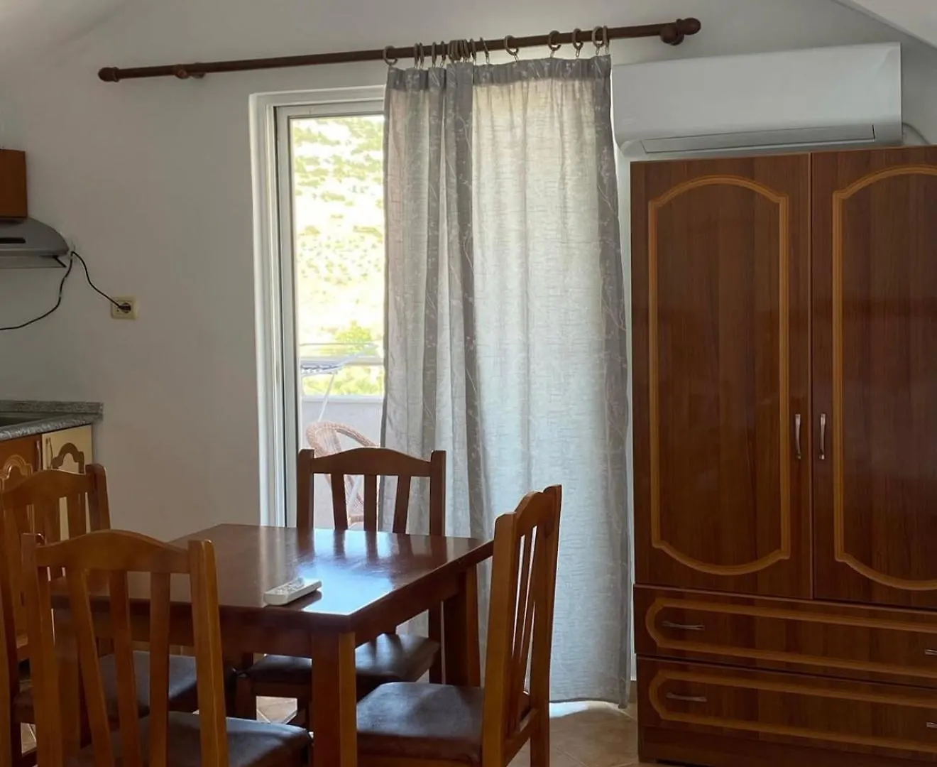 Dema Guesthouse Ksamil 0*,  Albania